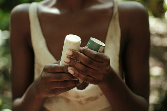 What You Need to Know About Deodorants & Antipersperants